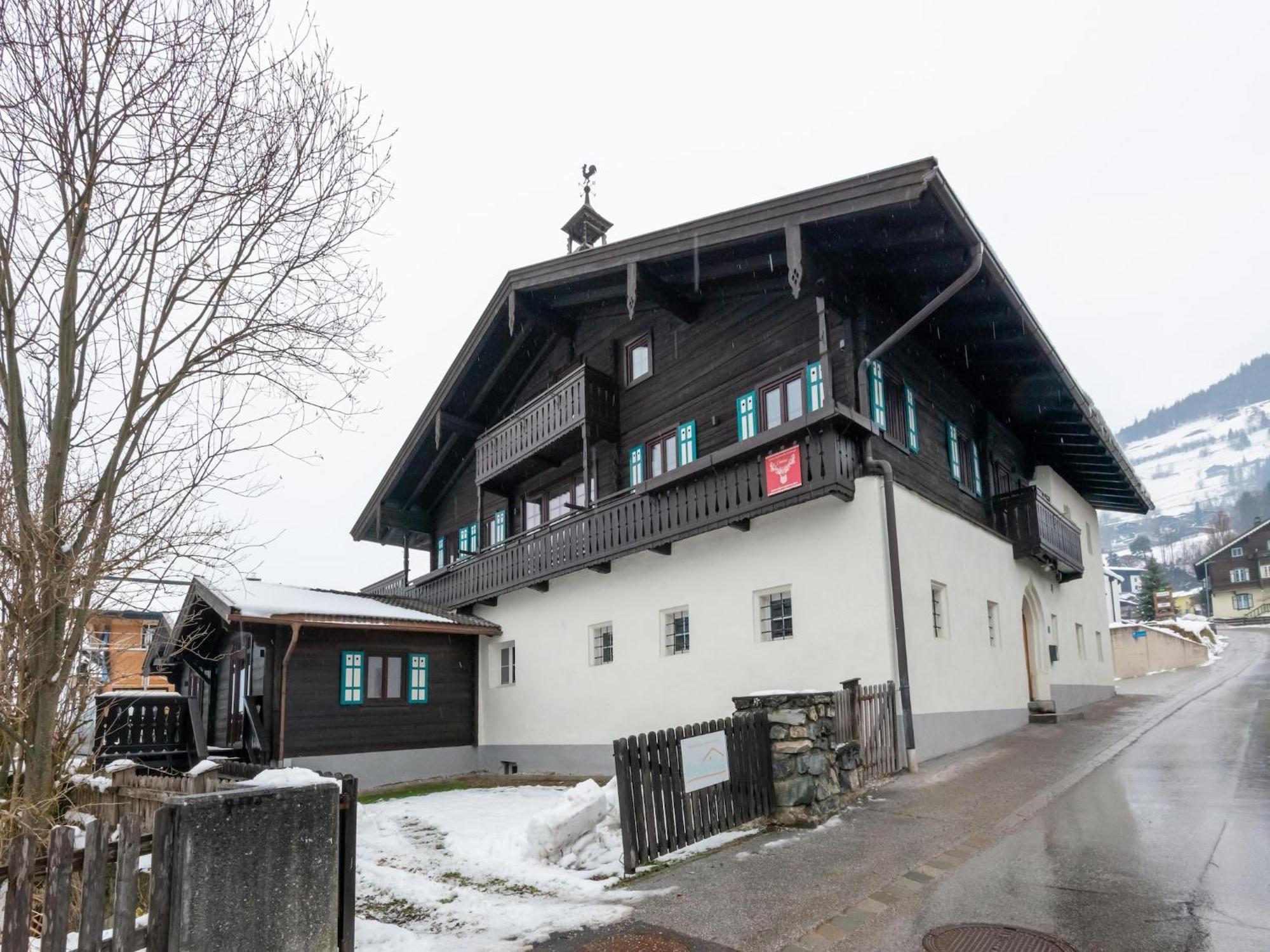 Heritage In Near Area *